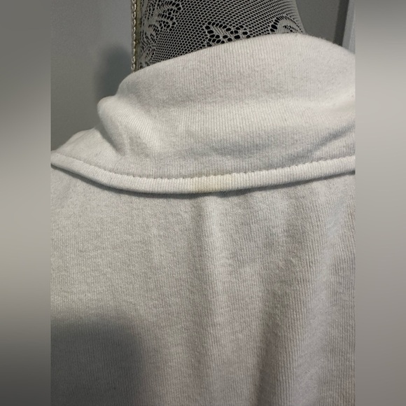 TORY BURCH Women’s Sz: M White Polo Short Shirt Top Gold Monogram Accent Buttons - Picture 12 of 12